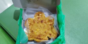 Traveling Wisata Kuliner Pontianak - Kue Bingke