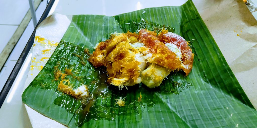 nyobain kuliner legendaris Malang - Puthu Lanang