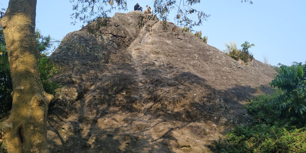Gunung Dekat Jakarta Gunung Munara - Puncak Batu Belah