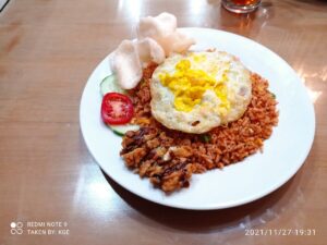 Solo Traveling Ternate - Nasi Goreng Grand Fatmah Resto